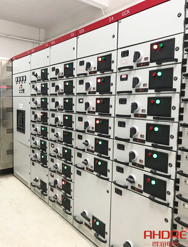 GCK低壓配電柜.jpg GCK低壓配電柜.jpg
