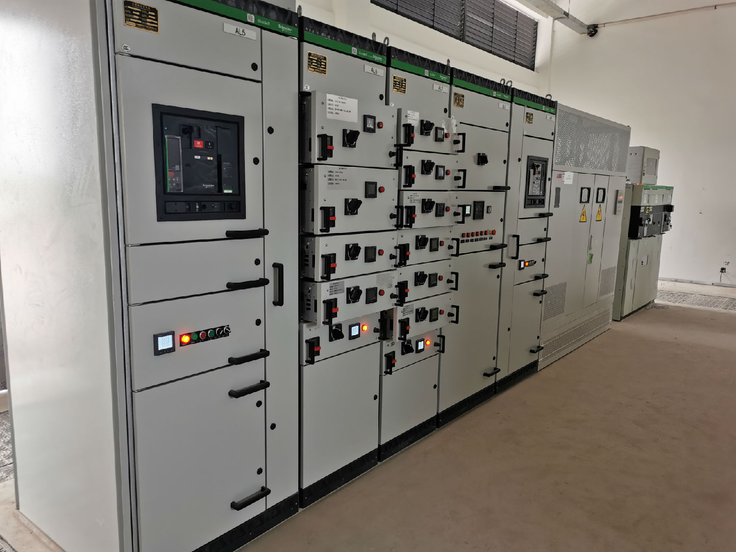 得潤電氣廬江機場項目配電設備 得潤電氣廬江機場項目配電設備