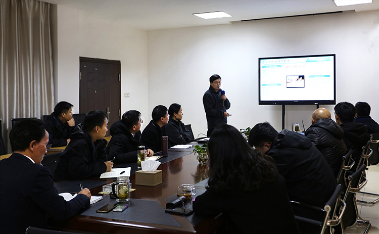 財務部.jpg 財務部.jpg