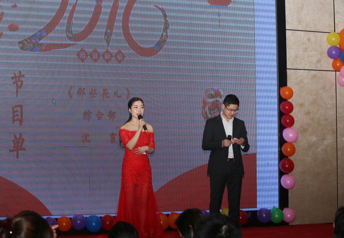 安徽得潤電氣2016迎新晚會(m.apple-st.cn)全國統(tǒng)一客服熱線:400-0551-777 安徽得潤電氣2016迎新晚會(m.apple-st.cn)全國統(tǒng)一客服熱線:400-0551-777