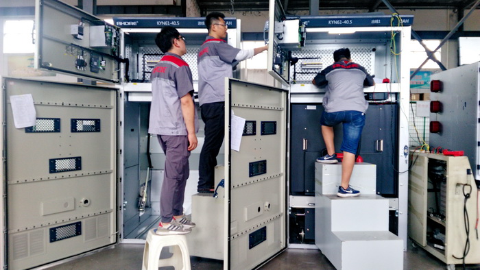 進行高壓柜的調(diào)試