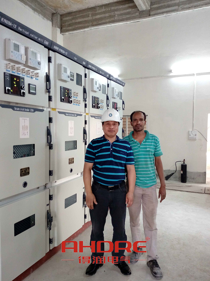 得潤電氣 開關(guān)柜生產(chǎn)專家 咨詢熱線:4000551777 QQ:3176885416 得潤電氣 開關(guān)柜生產(chǎn)專家 咨詢熱線:4000551777 QQ:3176885416