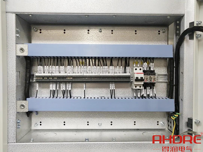 自動(dòng)旁路柜的PLC控制系統(tǒng).jpg 自動(dòng)旁路柜的PLC控制系統(tǒng).jpg