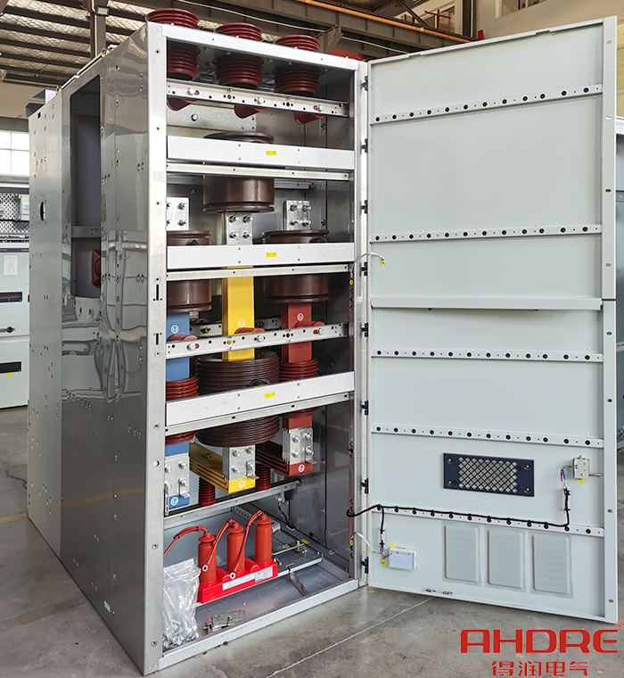 10KV中壓進(jìn)線柜的背面圖.jpg 10KV中壓進(jìn)線柜的背面圖.jpg