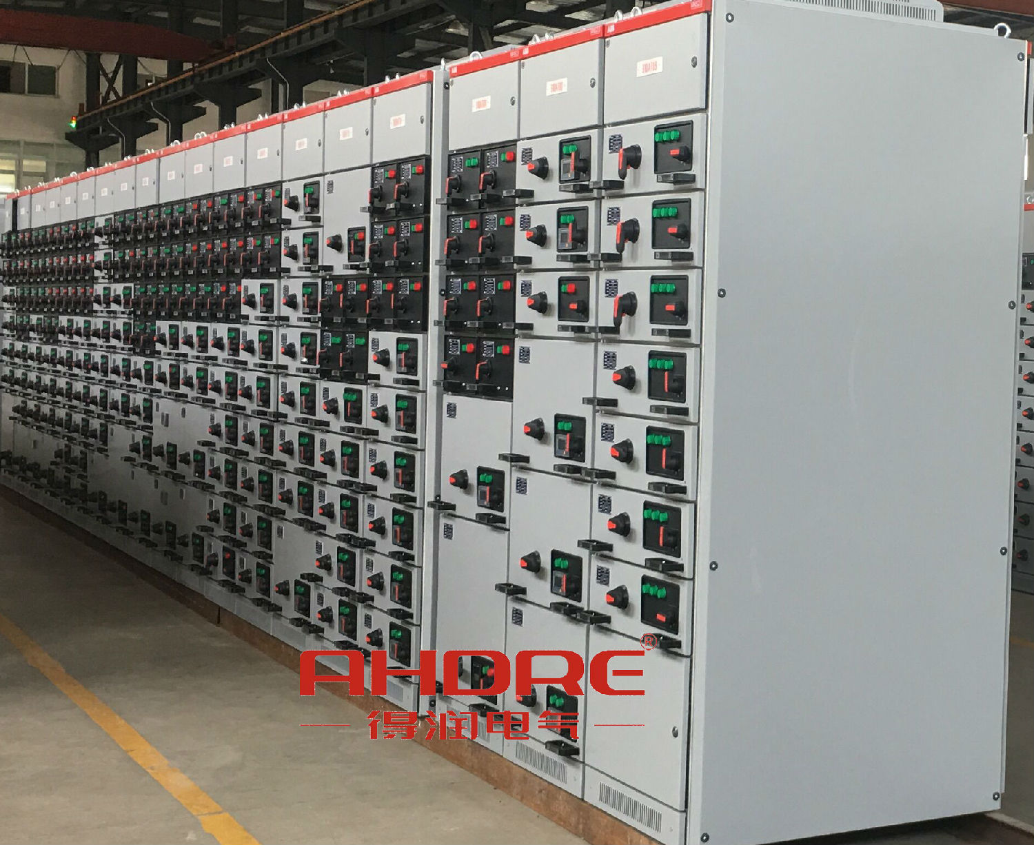 得潤電氣 低壓開關柜 抽出式 抽屜式 電話:400-0551-777 qq:3176885416 得潤電氣 低壓開關柜 抽出式 抽屜式 電話:400-0551-777 qq:3176885416